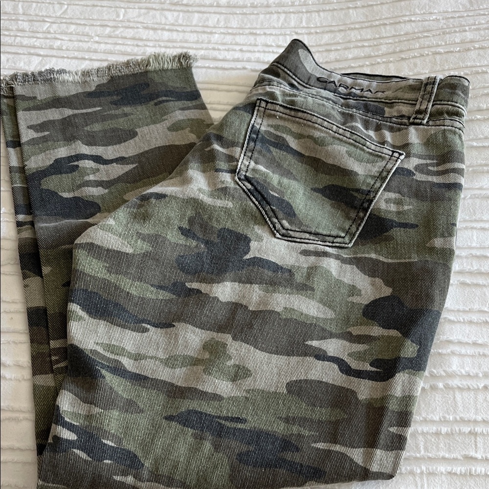 Carmar Green Camouflage Cropped Jeans